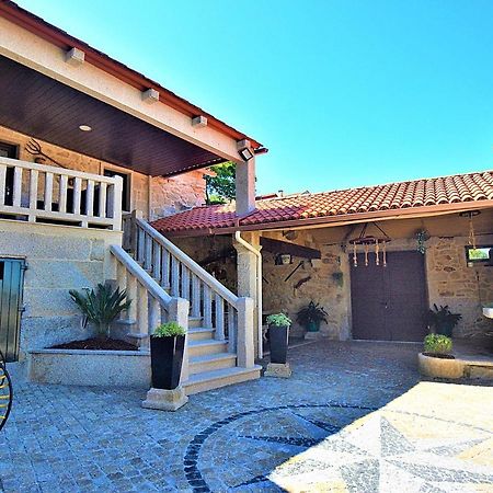 Galihost - A Casa Das Barreiras Meis Exteriör bild