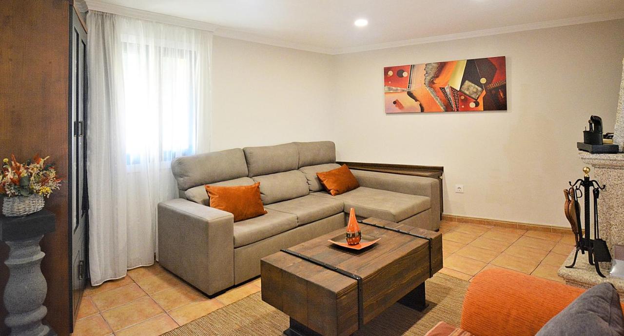 Galihost - A Casa Das Barreiras Meis Exteriör bild