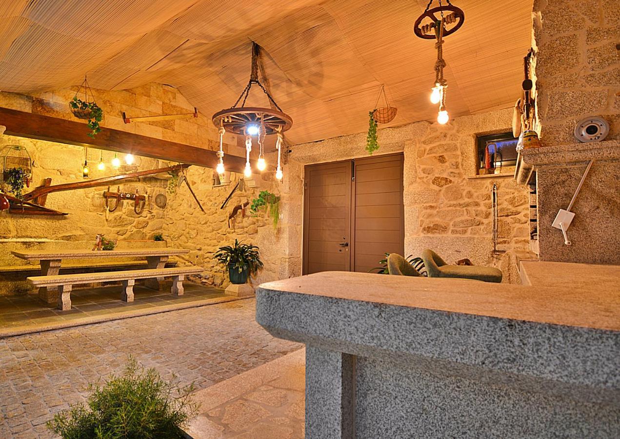 Galihost - A Casa Das Barreiras Meis Exteriör bild