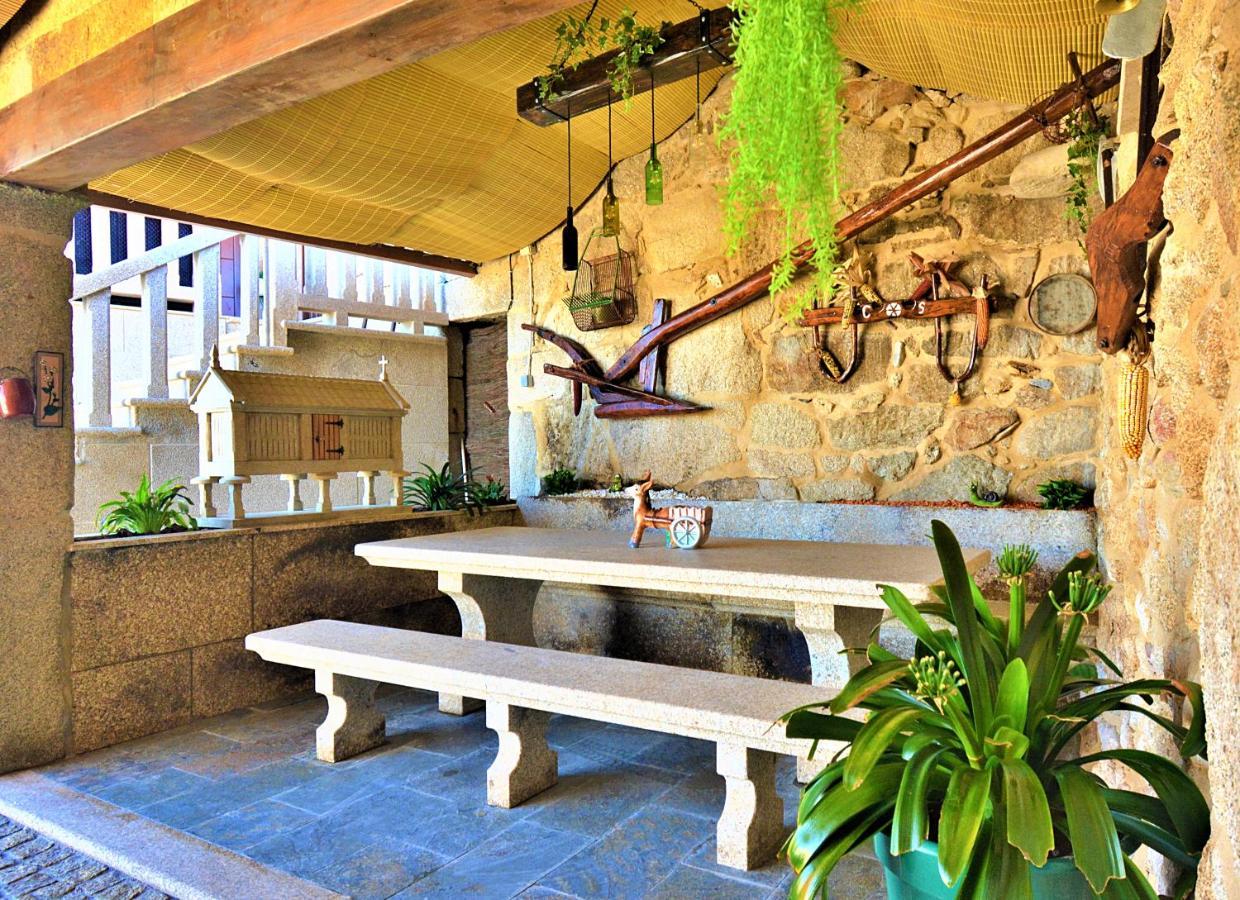 Galihost - A Casa Das Barreiras Meis Exteriör bild